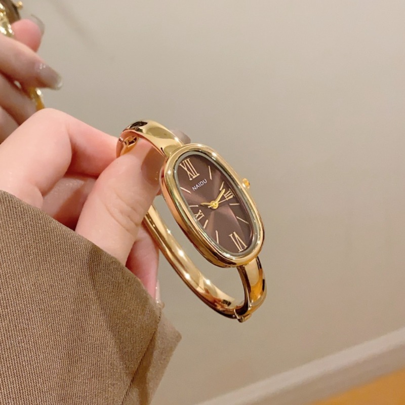 นาฬิกาข้อมือควอตซ์ทรงรี หน้าปั - Luxury Watch Index บทวิจารณ์และราคา