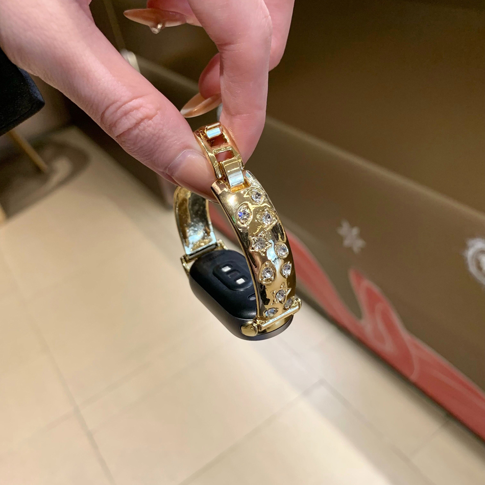 สายรัดข้อมือโลหะหรูหรา รุ่น Lu - Xiaomi Luxury Watch บทวิจารณ์และราคา