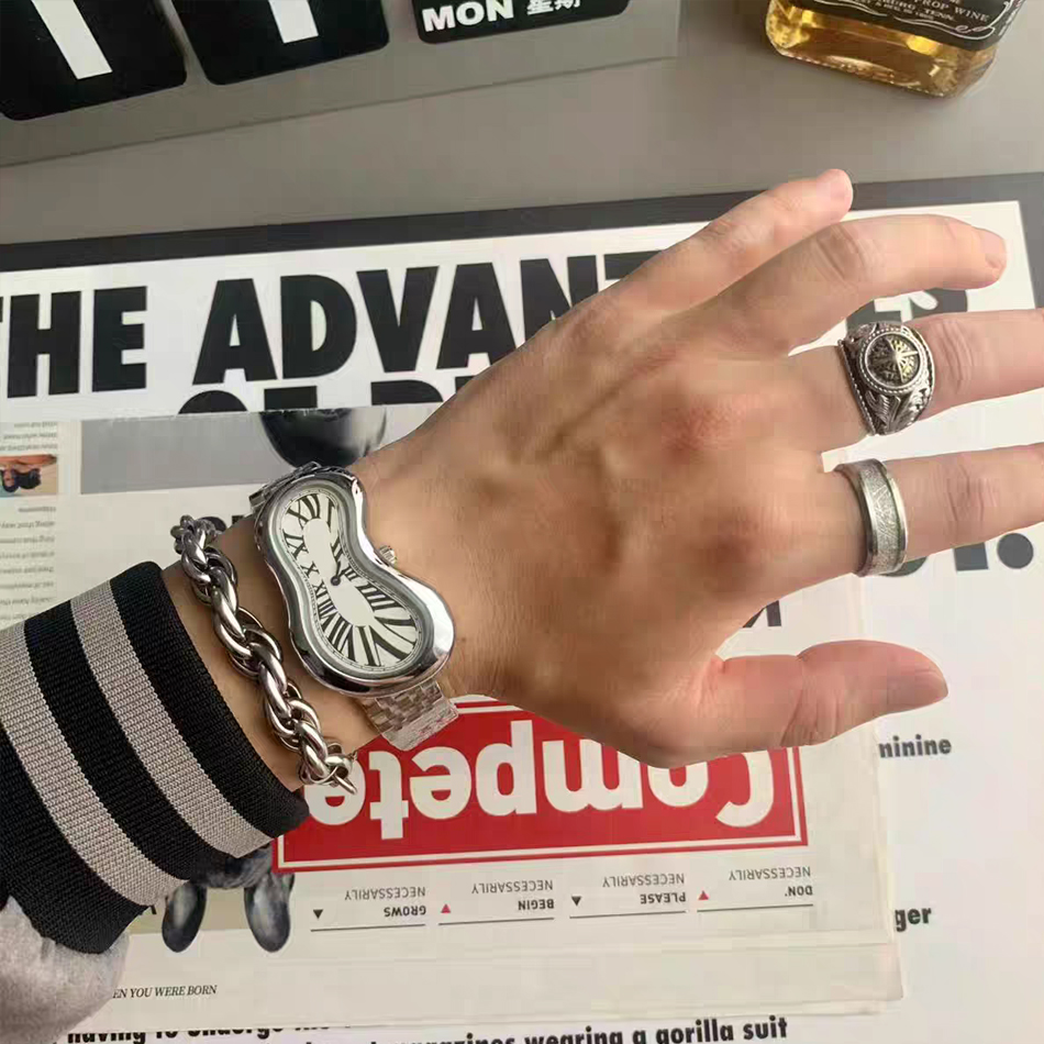 นาฬิกาควอตซ์ดีไซน์แปลกตา รูปทร - Luxury Watch Unique บทวิจารณ์และราคา